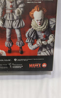 MAFEX 093 IT Pennywise Action Figure - 3 Heads, Red Balloon, 4 Sets of Hands