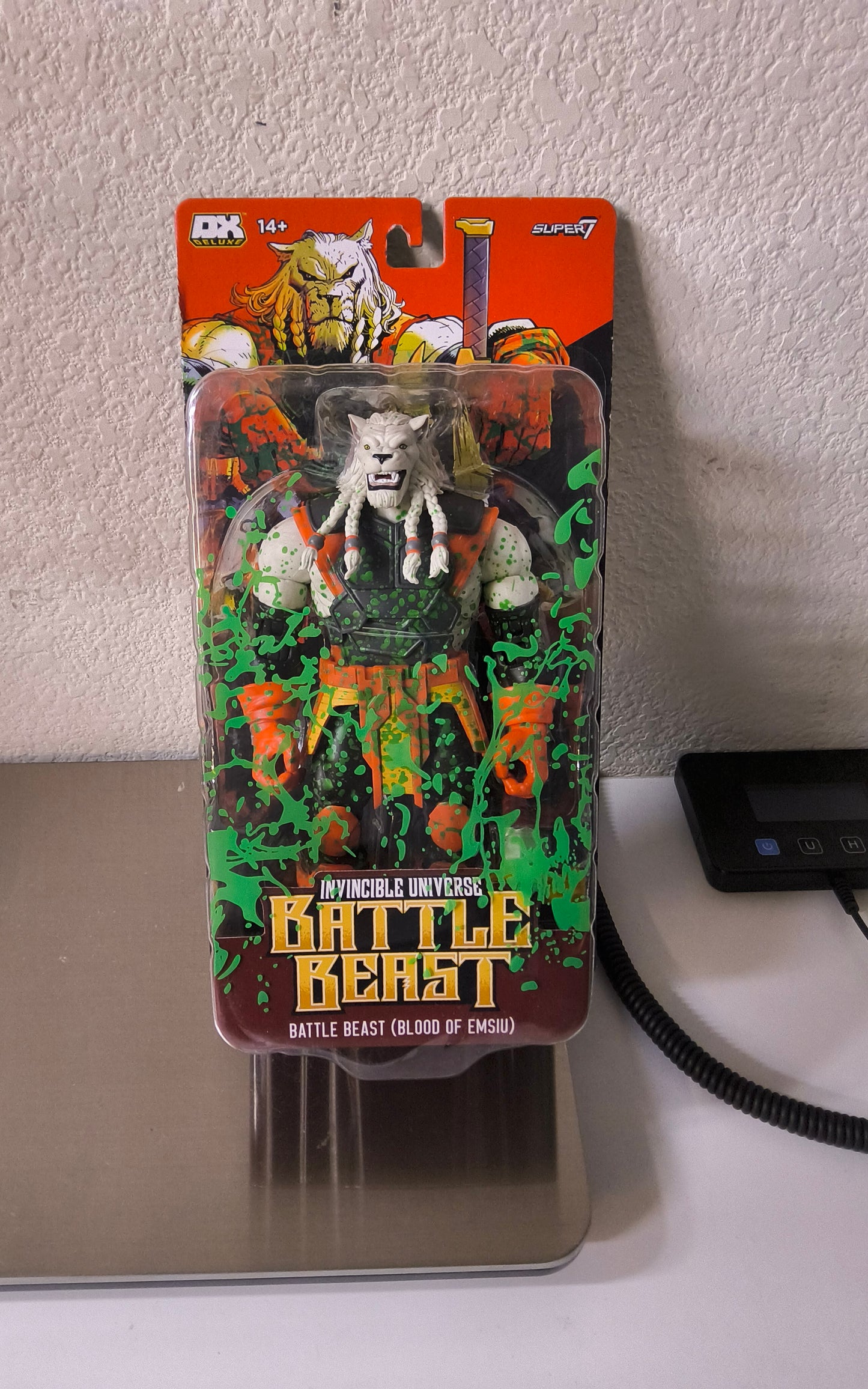 Super7 Invincible Battle Beast Blood of Emsiu Splatter Deluxe 7-Inch