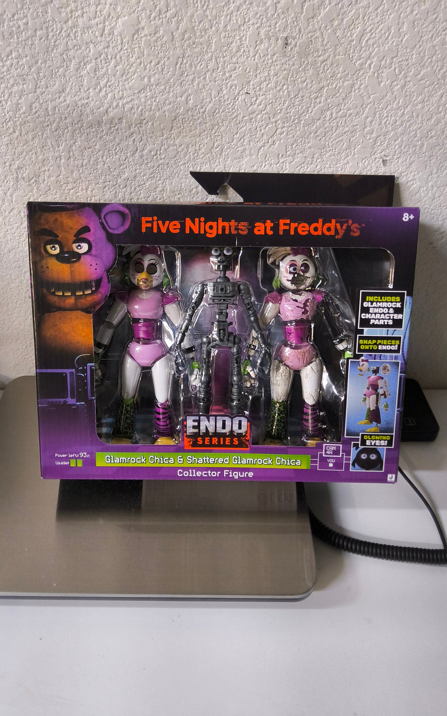 FNAF Endo-02 6-Inch Figure with Glamrock Chica & Shattered Chica Parts