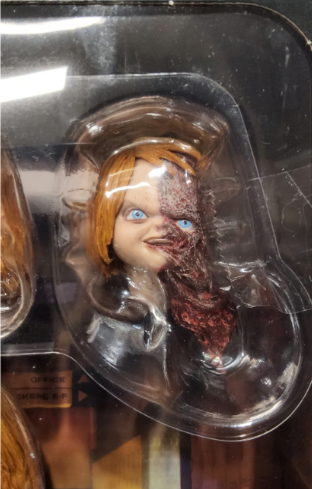 NECA Chucky 7" Ultimate TV Action Figure & Accessories