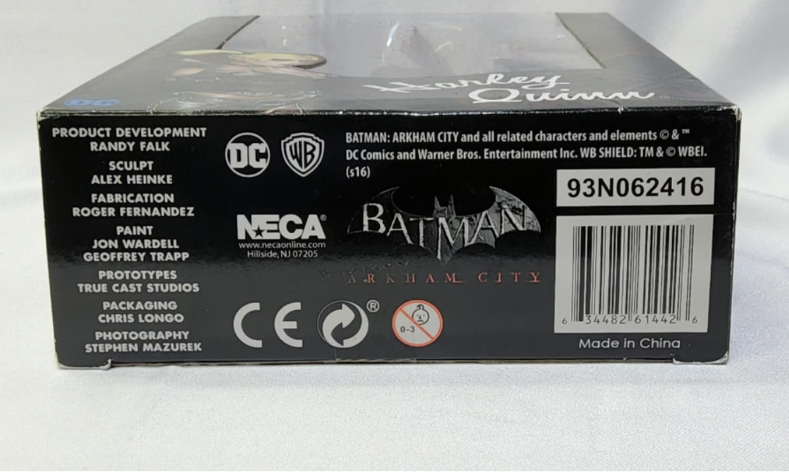 Harley Quinn 7" NECA Batman Arkham City Toys R Us Exclusive