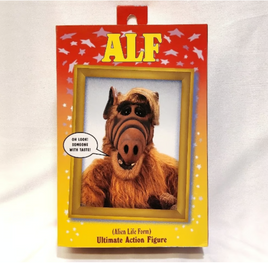 NECA Alf Ultimate 7-Inch Scale Action Figure - Interchangeable Hands & Accessori