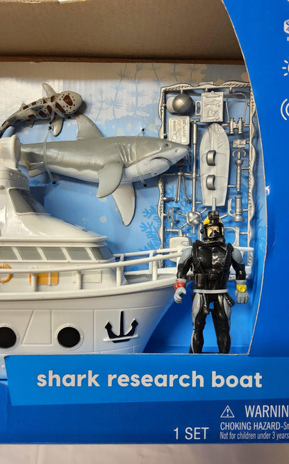 Animal Planet Great White Shark Research Boat 1 Diver 1 Shark Cage 2 Sharks & 13 Accessories Set - Logan's Toy Chest