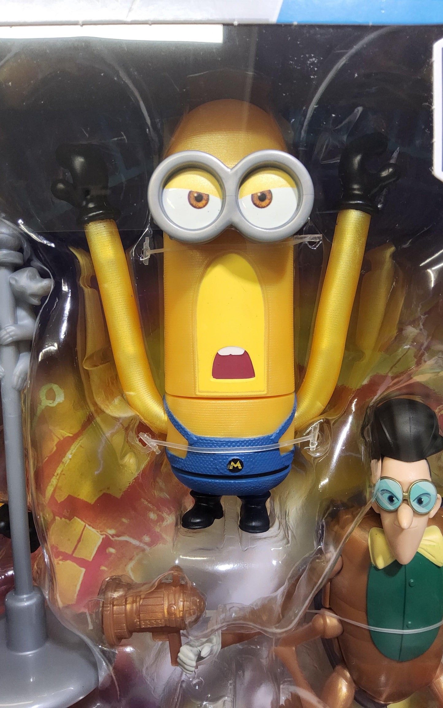 Despicable Me 4 Mega Minions vs Maxime Action Figure Set - 3 Figures, 5 POA - Logan's Toy Chest