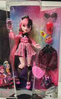 Monster High Draculaura 11" Fashion Doll Pet & Accessories - Logan's Toy Chest