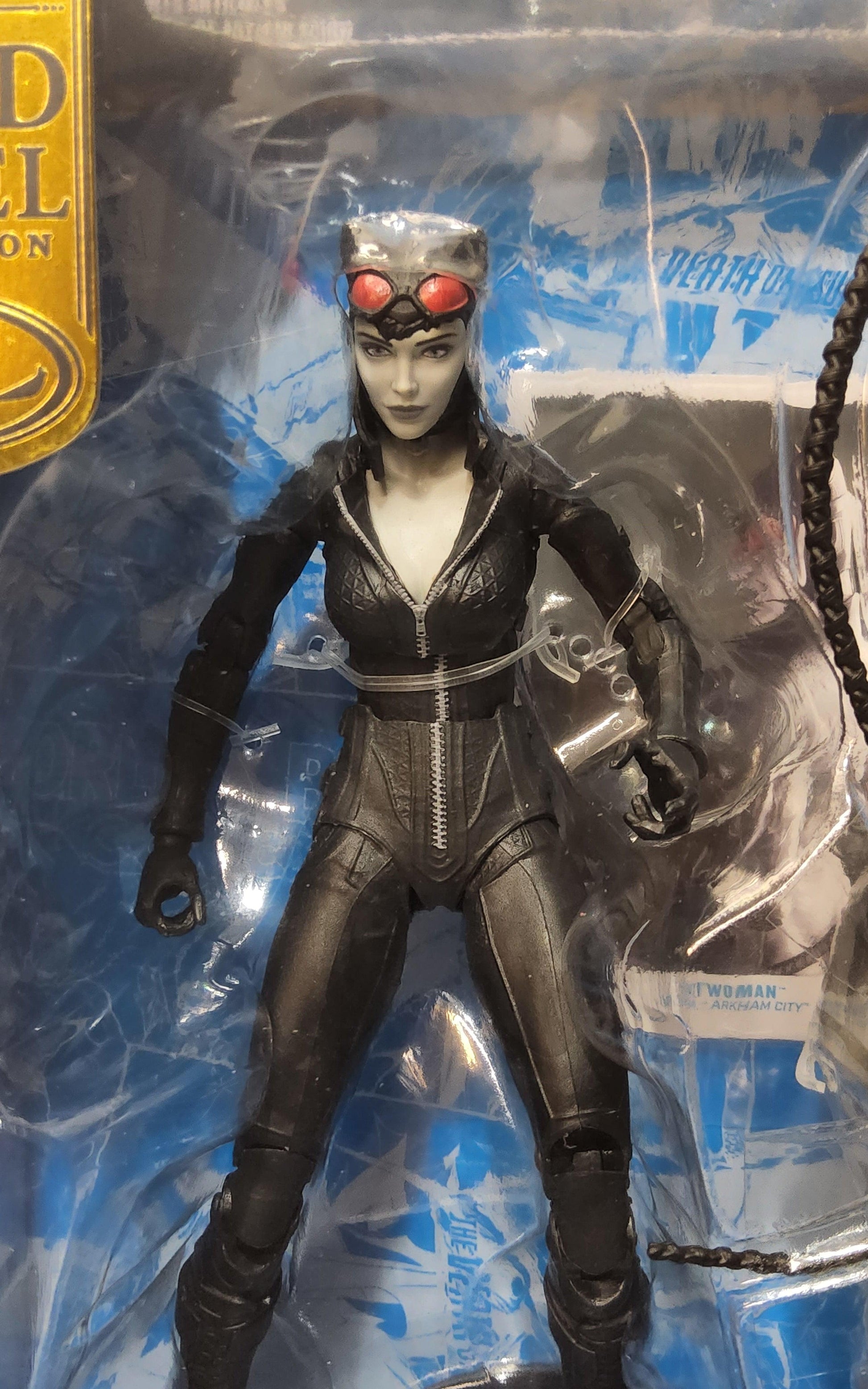 McFarlane Toys DC Multiverse Arkham City Catwoman Black & White Gold Label - 7 - Logan's Toy Chest