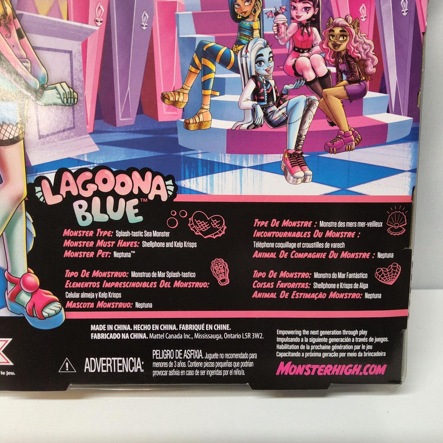 Monster High Lagoona Blue 11" Doll & Neptune mini Figure & Accessories - Logan's Toy Chest