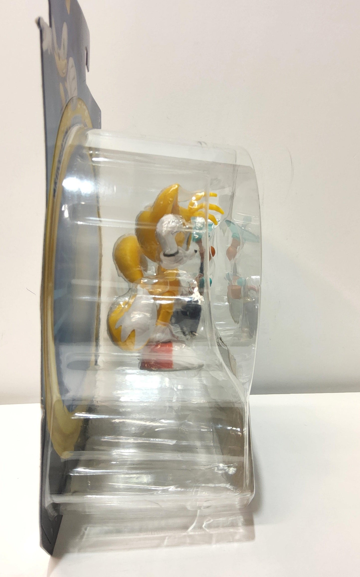 Sonic the Hedgehog Tails 4" With Miles Electric Device Action Figure - Logan's Toy Chest